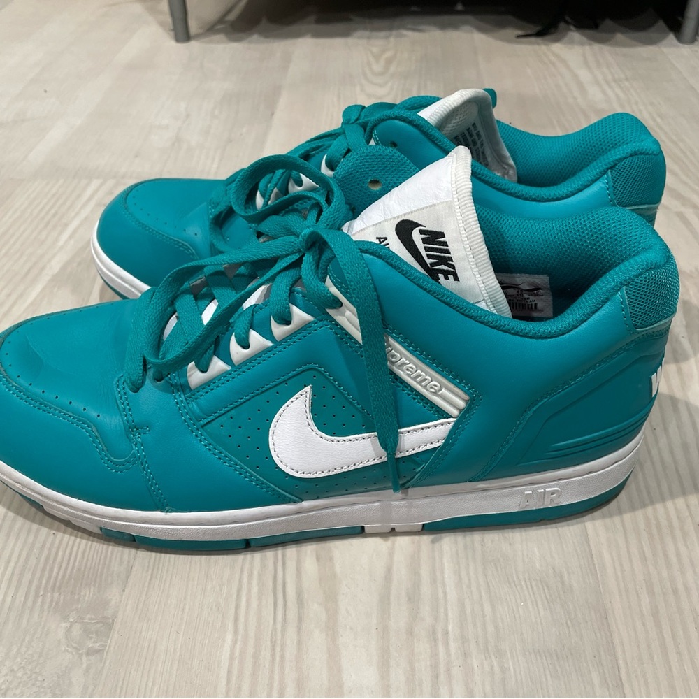 Supreme Nike Air Force 2 in Teal Size 11. Pre-Owned. Now worth $300!